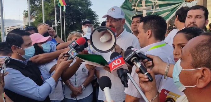 El presidente del Comité Cívico Pro Santa Cruz, Rómulo Calvo, habla sobre el paro cívico en Santa Cruz