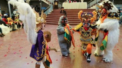 Niños de la Diablada Auténtica representan los Siete Pecados Capitales