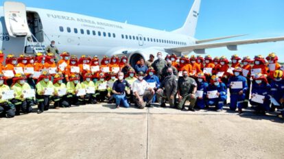 Brigadistas retornaron a Bolivia tras ayudar a sofocar incendio en Argentina