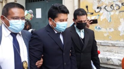 Juez aprehendido por liberar sentenciado en La Paz