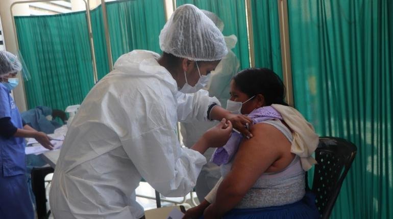 El Gobierno analiza la posibilidad de aplicar una vacuna anual de refuerzo