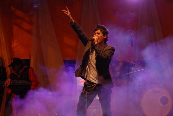 Omar de Deszaire, reconocido artista del rock boliviano