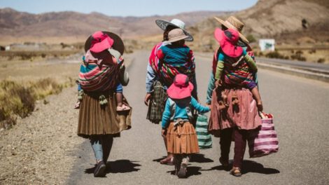 Amenazas contra niñas y adolescentes en Bolivia