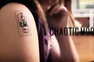 Tatuajes electrónicos como nueva tecnología según Bill Gates