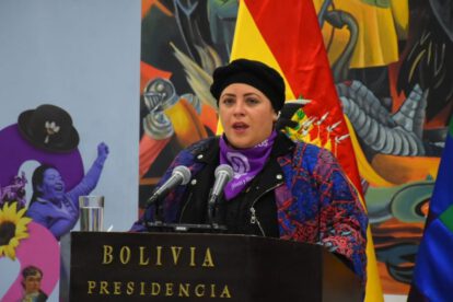 Comisión de revisión de casos de feminicidio y violación con la Ministra de la Presidencia, María Nela Prada