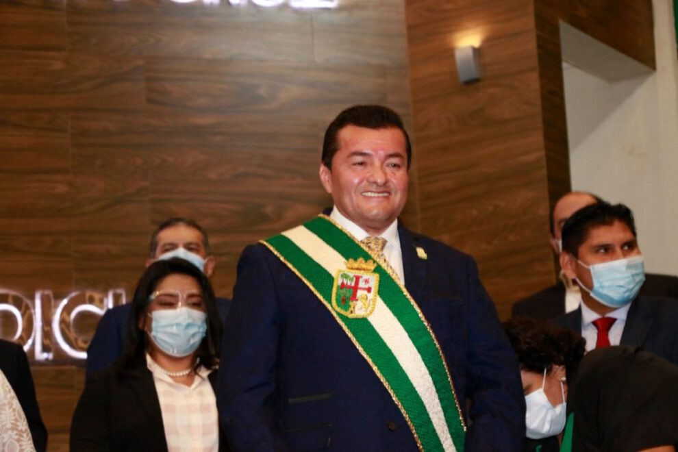 Concuñada de Alcalde cruceño vinculada con supuestos cobros a funcionarios