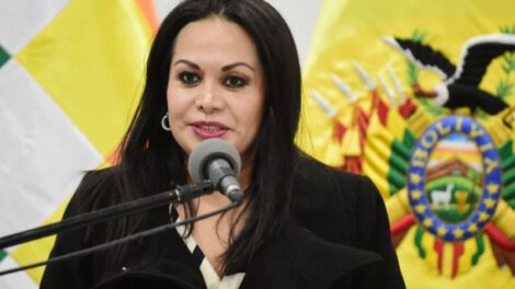 La exministra de Comunicación, Roxana Lizárraga