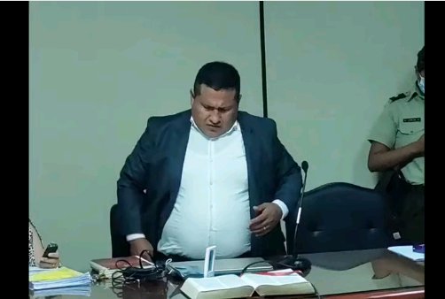 Investigación al juez Primo Flores por liberar a un violador en Santa Cruz