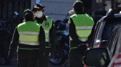Deserción de policías en Bolivia