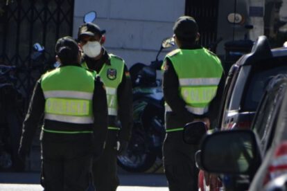 Deserción de policías en Bolivia