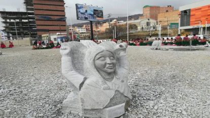 Ministerio de Culturas y escultores recuerdan pago por esculturas