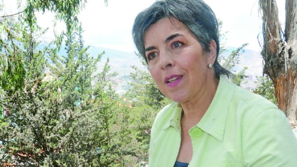Exportación de oro ilegal denunciada por Cecilia Requena