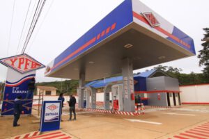 YPFB mantiene precios de combustibles en Bolivia