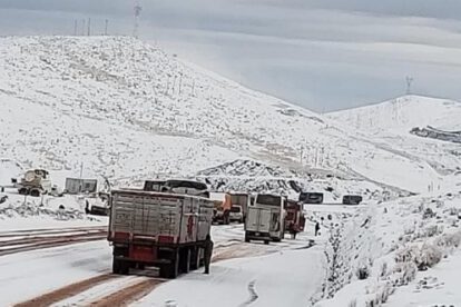 Carretera Oruro Cochabamba cerrada por intensas nevadas