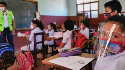 Colegios en Santa Cruz reportan casos positivos de Covid-19