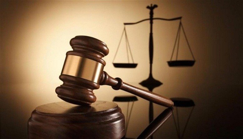 Aprehenden a juez por feminicidio