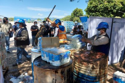 Bebidas comisadas en Carnaval destruidas en Yacuiba