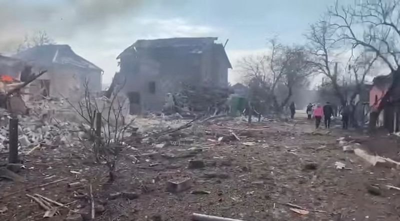 Bombardeo en Mariupol que afectó a un teatro refugio para civiles