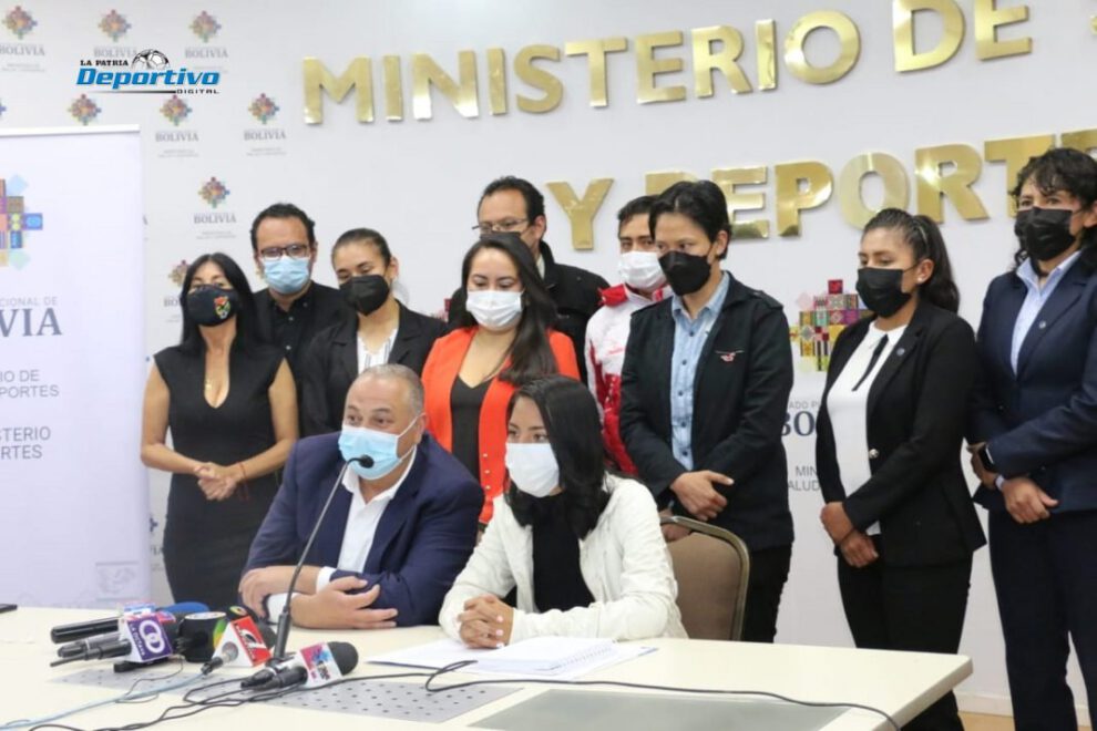 Fútbol femenino profesional en Bolivia