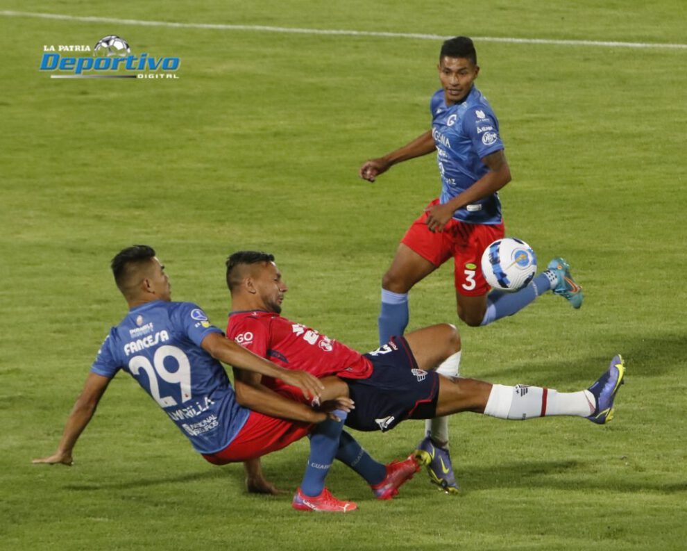 Guabirá va por la hazaña de revertir cuatro goles contra Wilstermann por Copa Sudamericana