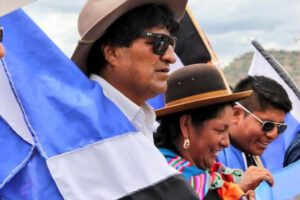 Indemnización a Evo Morales por inhabilitación a candidato a Senador