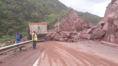 Derrumbes en Tarija afectan la transitabilidad