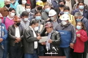 Incremento del salario mínimo propuesto por la COB al presidente Luis Arce