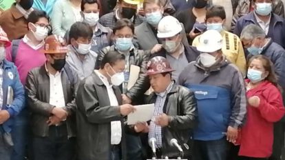 Incremento del salario mínimo propuesto por la COB al presidente Luis Arce