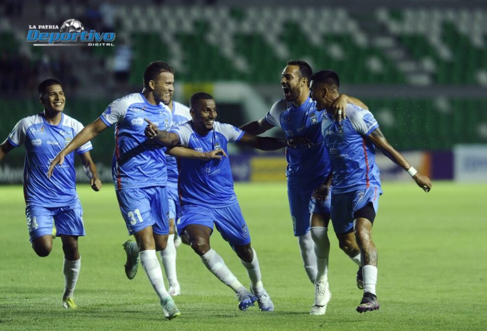 Blooming lidera el torneo Apertura gracias a su unidad y compromiso