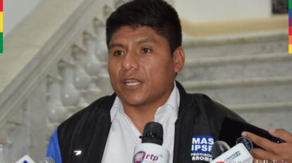 Explicación insuficiente del ministro Del Castillo según el senador Loza