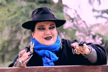 María Galindo, activista feminista, homenajeada en canción