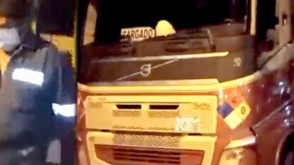 Chofer acusado de violar a una menor en la cabina de su camión