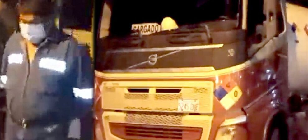 Chofer acusado de violar a una menor en la cabina de su camión