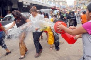 Prohibición del juego con agua durante el carnaval