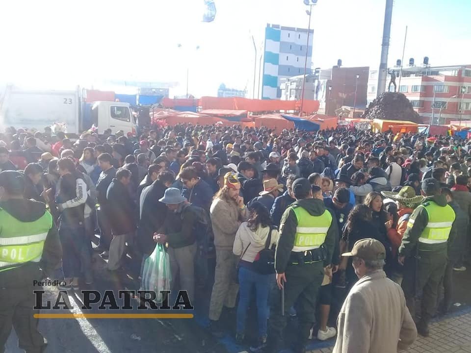 saludo al Alba en el Carnaval de Oruro