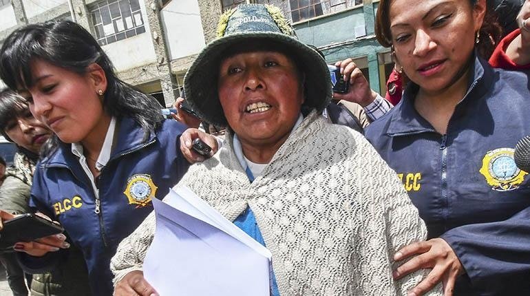 Felipa Huanca queda en libertad por el caso fondo indígena