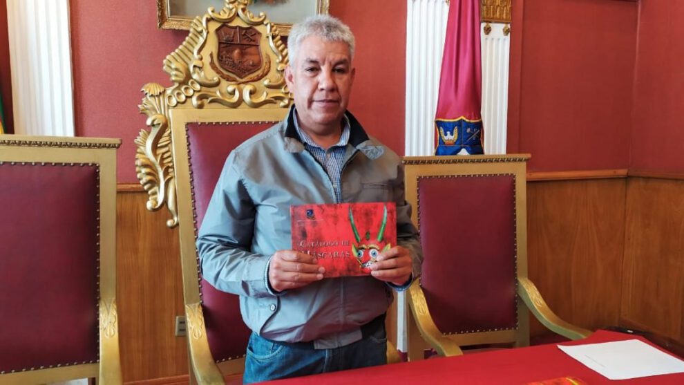 Catálogo de Máscaras del Carnaval enviado al Consejo Internacional de Museos