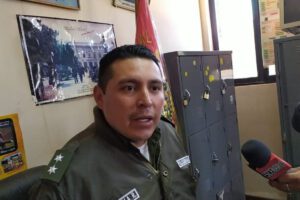 Teniente Wilder Alcalá como jefe de Defensa al Consumidor en la Alcaldía de Oruro