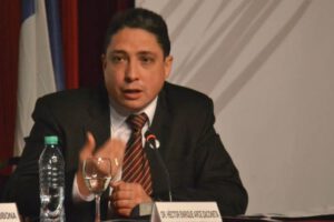 Héctor Arce, exministro de Justicia, involucrado en la impresión de actas electorales