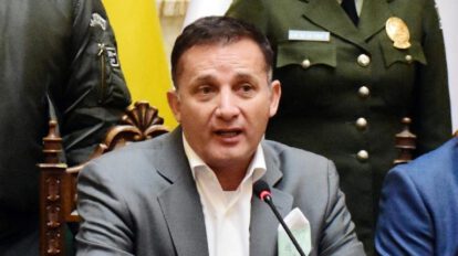 Censura al ministro de Defensa Luis Fernando López