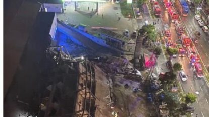 Hotel en cuarentena se derrumba dejando 70 personas atrapadas