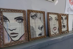 Obras de arte expuestas en homenaje al Día Internacional de la Mujer