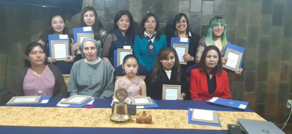 Mujeres galardonadas en el acto del Rotary Club San Miguel