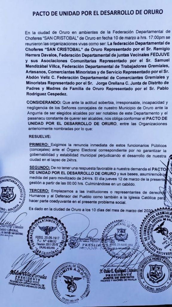 Paro de 24 horas anunciado por choferes y Fedjuve en Oruro