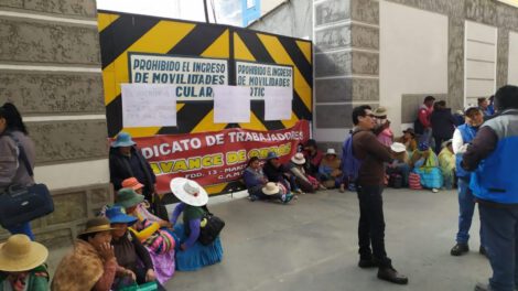 Toma pacífica de instalaciones del Gobierno Autónomo Municipal de Oruro