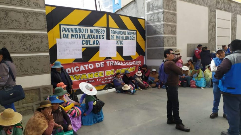 Toma pacífica de instalaciones del Gobierno Autónomo Municipal de Oruro