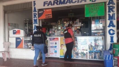 Operativos policiales en Bolivia contra la especulación de precios de insumos de bioseguridad