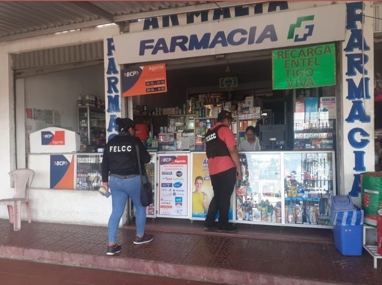 Operativos policiales en Bolivia contra la especulación de precios de insumos de bioseguridad