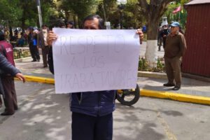 Renuncia de concejales Oruro