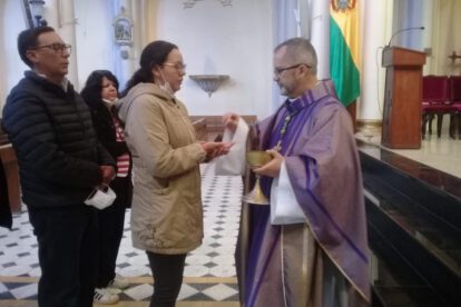 Monseñor Cristóbal Bialasik invita a feligreses a acogerse en su fe